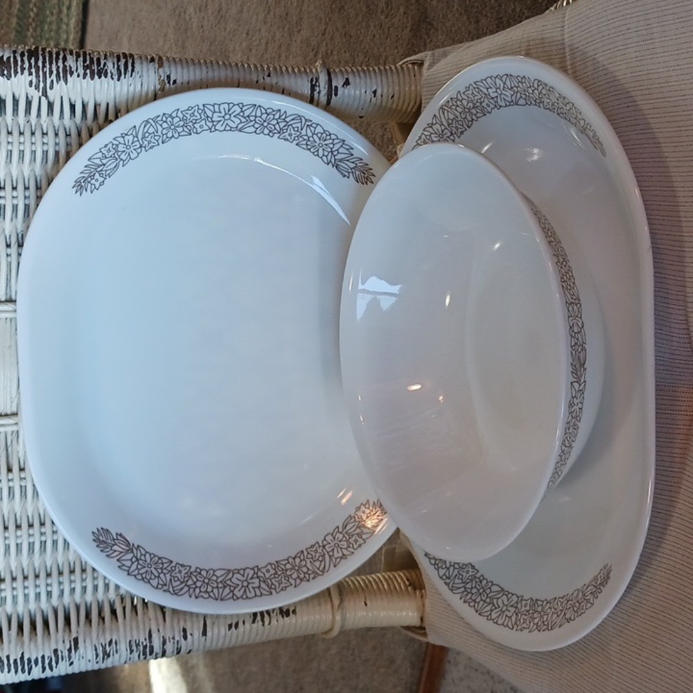 Corelle~ Woodland Brown- 2 serving platters & 1 bowl